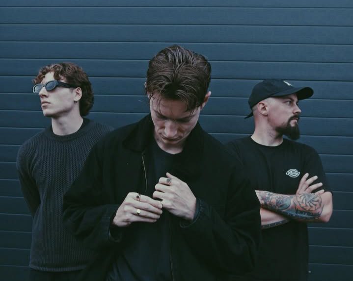 Feral Family•Endless Night•Indie Rock From Yorkshire•Yorkshire Indie Rock Bands•Post Punk From Yorkshire•Alt Rock From Yorkshire•Yorkshire Alternative Rock•So Far Behind•UK Indie Rock•Yorkshire Post Punk Scene•Yorkshire Alt Rock Scene•Yorkshire Indie Rock Scene