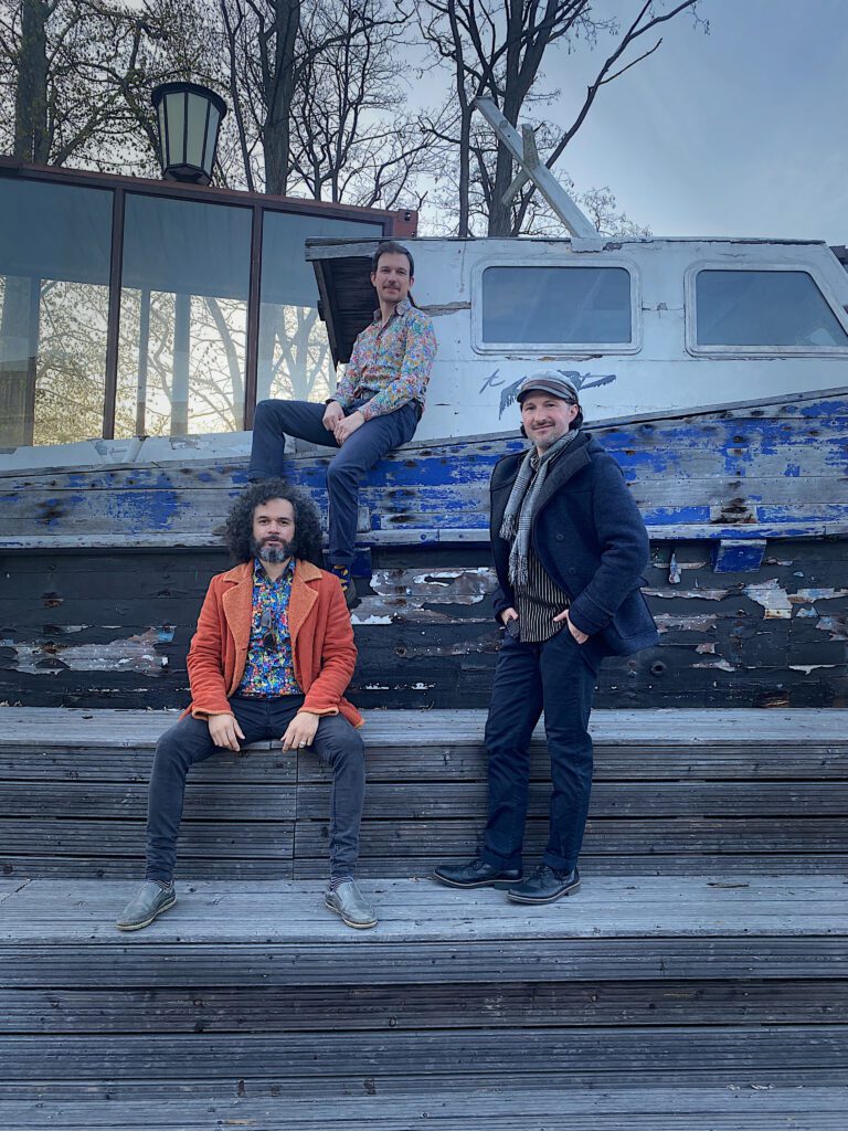 Indie Rock From Berlin•Acuario Cósmico•New Purple•New Purple album•Berlin Indie Rock Scene•Berlin Indie Rock Bands•Best Berlin Indie Rock•Berlin Indie Rock Artists•Indie Psych Surf Bands•Indie Psych Surf Rock Bands•Indie Surf Psych Bands•Indie Psych Surf Music•Berlin Indie Psych Surf Bands•Berlin Indie Psych Surf Music•Berlin Indie Psych Surf Rock•Indie Music From Berlin•Gonzalo ‘Gong’ Marinucci• Gonzalo Marinucci